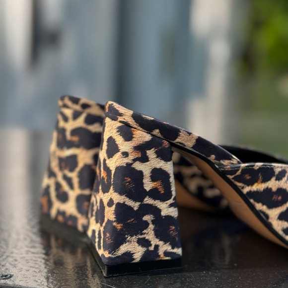 Leo print leather heels sandals - Picture 4 of 7